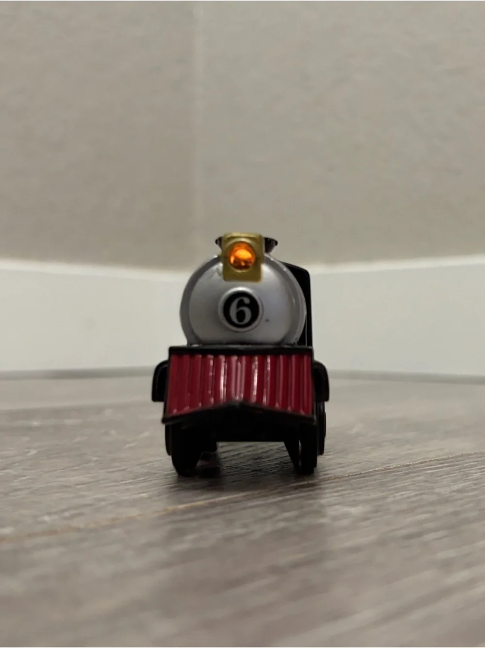The Mogul - Battery Powered Engine by Lionel - Works!